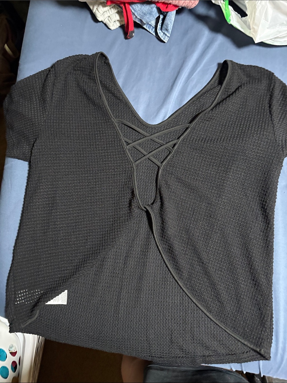 Women's Black Crisscross V-Neck Short Sleeve Top
